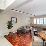 Vicmor Court 22 By Ctha