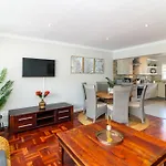 Vicmor Court 22 By Ctha